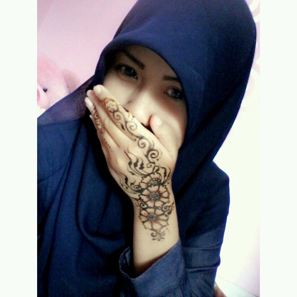 26 Oktober 1993 | Dheg Noeroel Cell | Sophie Paris | Accounting STIE YKPN 2012