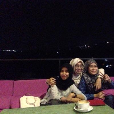@fatahmumtaz's  , doctor n enterpreneur :D