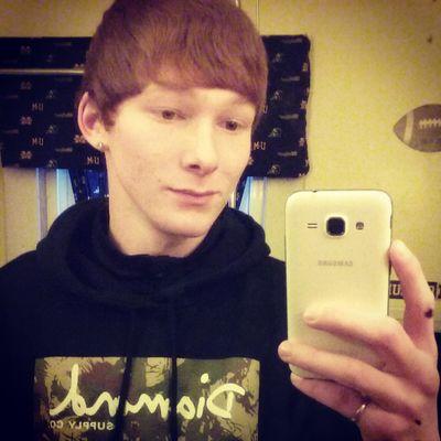 snapchat - @jakesmarr instagram - @jakobsmarr23