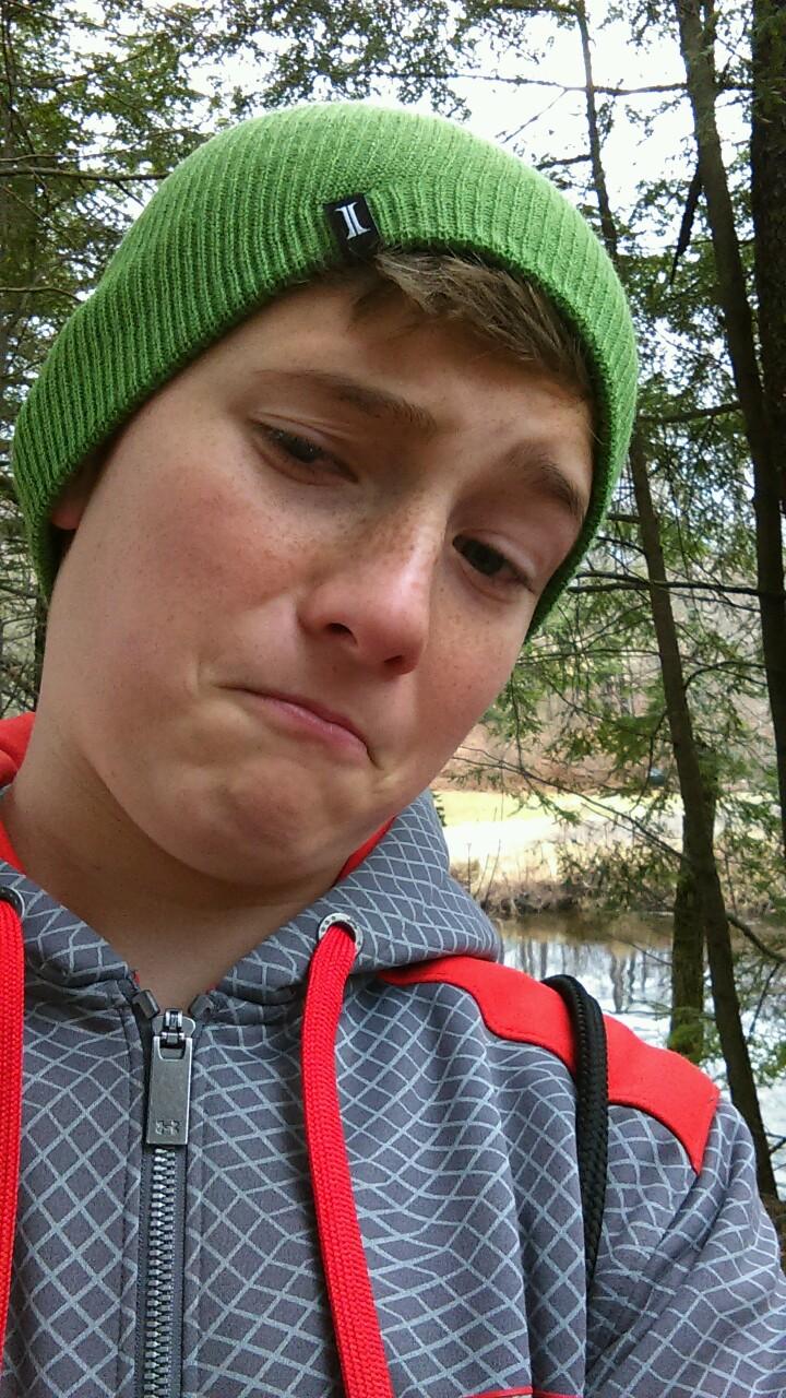 ChuckyKellogg's profile picture. wanna become a pro gamer whiteboy7thst is my role model