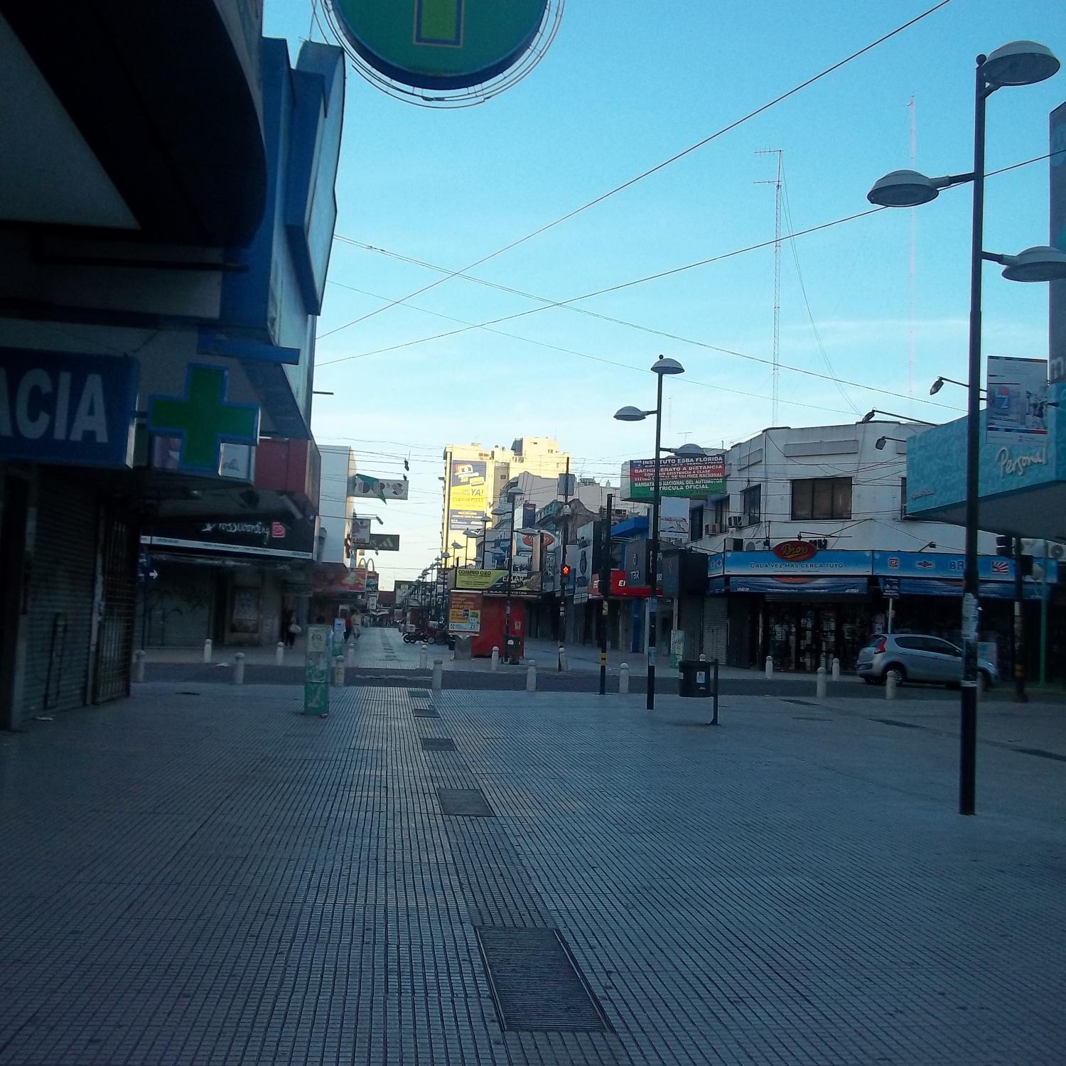 hola @paula_paula1991
  https://t.co/FgBiqeoWDB  https://t.co/ipeHr10vco… y  https://t.co/Q4lndnjjV5