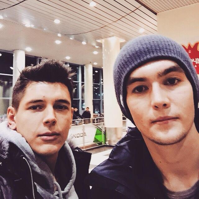 Brothers Moscow, New York. Poker, Fitness, Football https://t.co/7OqJ33PueO https://t.co/5FcFfXbbKP