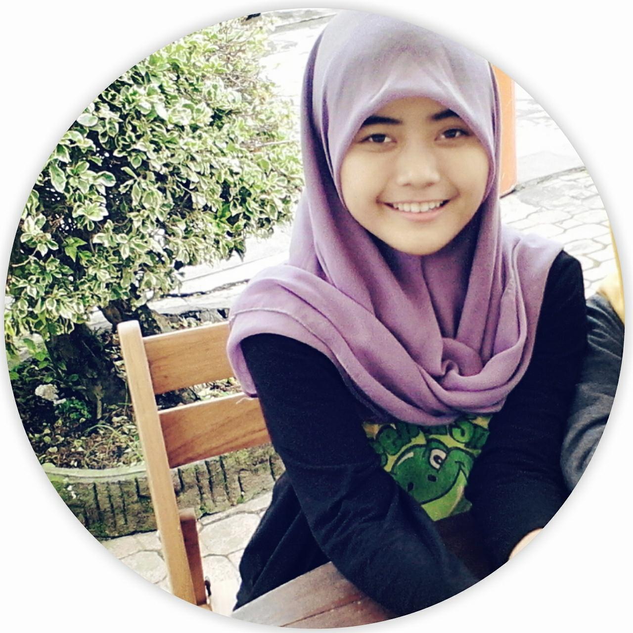 mahasiswa || Uin Sunan Ampel, Surabaya, Jawa Timur || Sistem Informasi || Simpel || nggak ribet || yang pasti ramah :D || family is number one :)