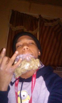stay humbled stay focused dis year we on a mission #400 boys chasn da bag  Longlive all da guys La'familia 400 still fuk da oops