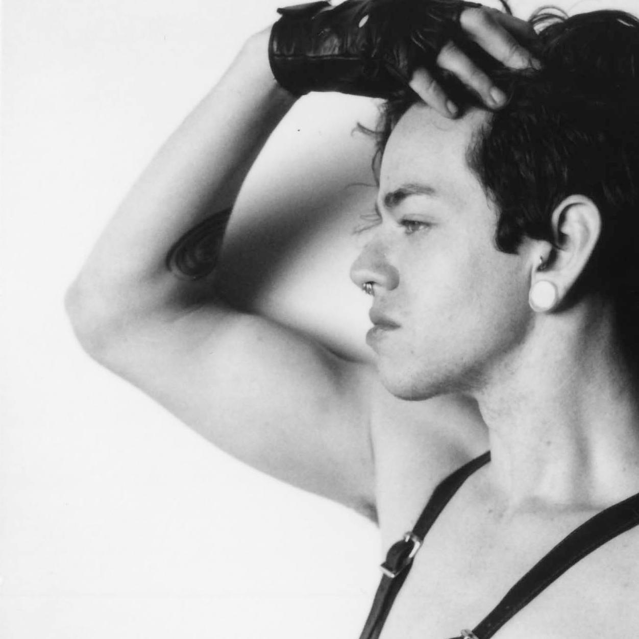 #PomoHomo: sexPerformer, eroticFilmmaker, proDom, sex/filmStudent. pc: http://danielrampulla; wishlist: http://t.co/gHsqQTWMns