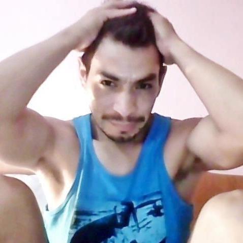 En pareja feliz. Tierno y un poco loco INSTAGRAM: mishocano