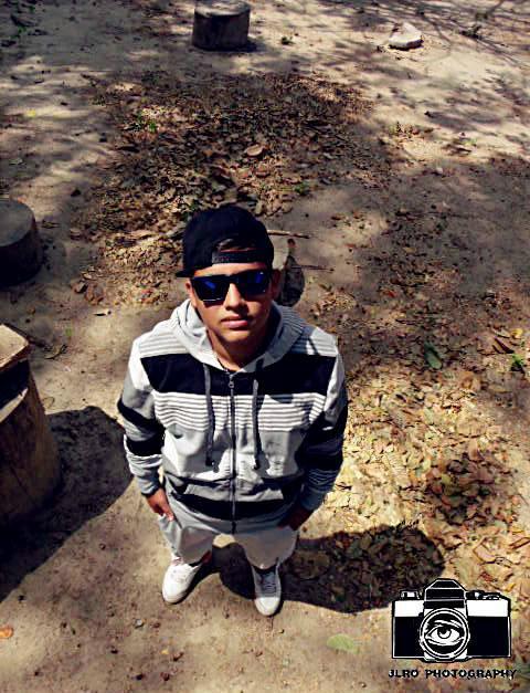 Perteneciente a la región Chernobyl, Rap underground. Sigueme y te sigo