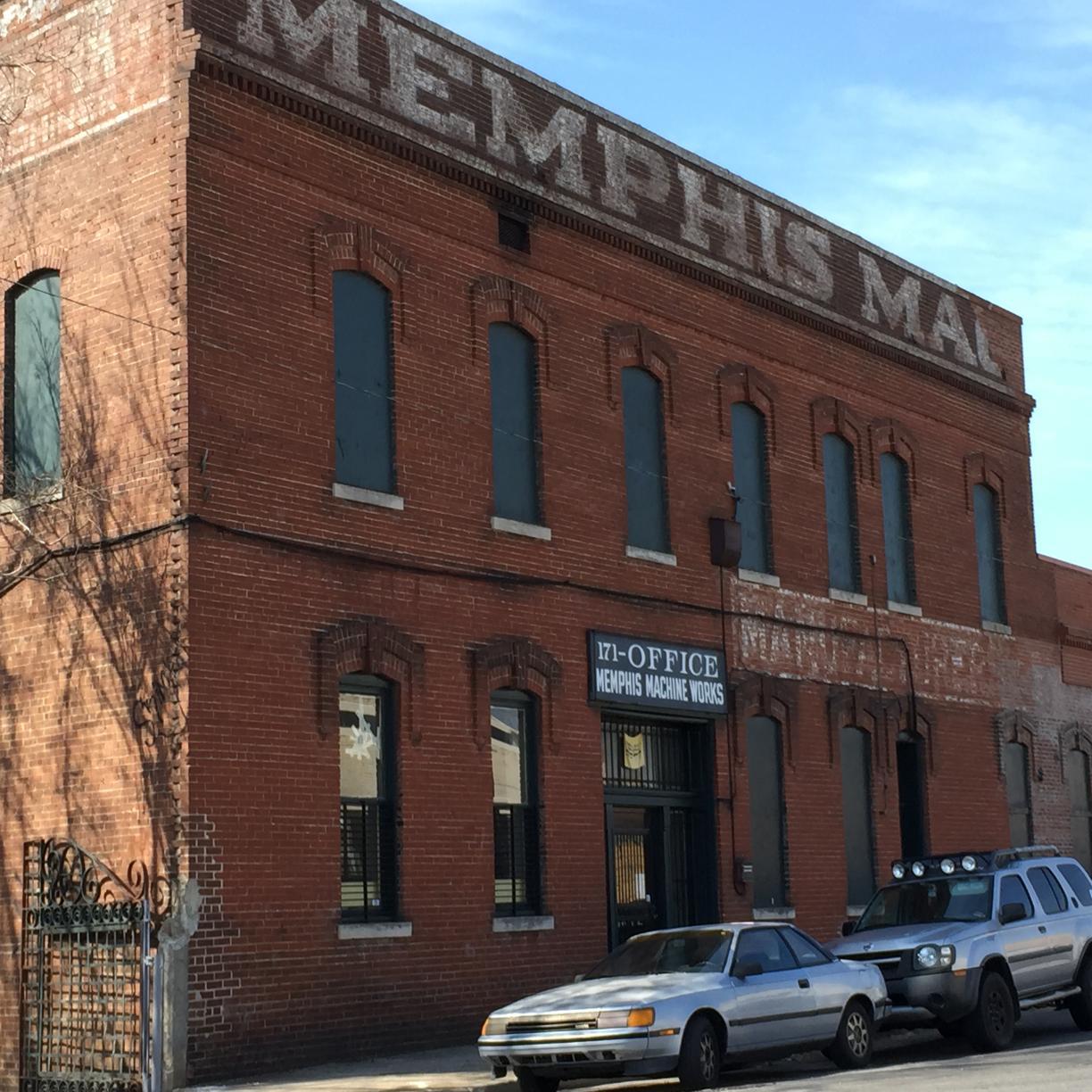4 Students, The City of Memphis, and what labeling yourself as a Memphian entails. Please visit our sister Twitter @CFSBrooklyn