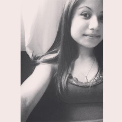 carol_pqne's profile picture. snap: carooolgoomes
insta: @carolgomes13