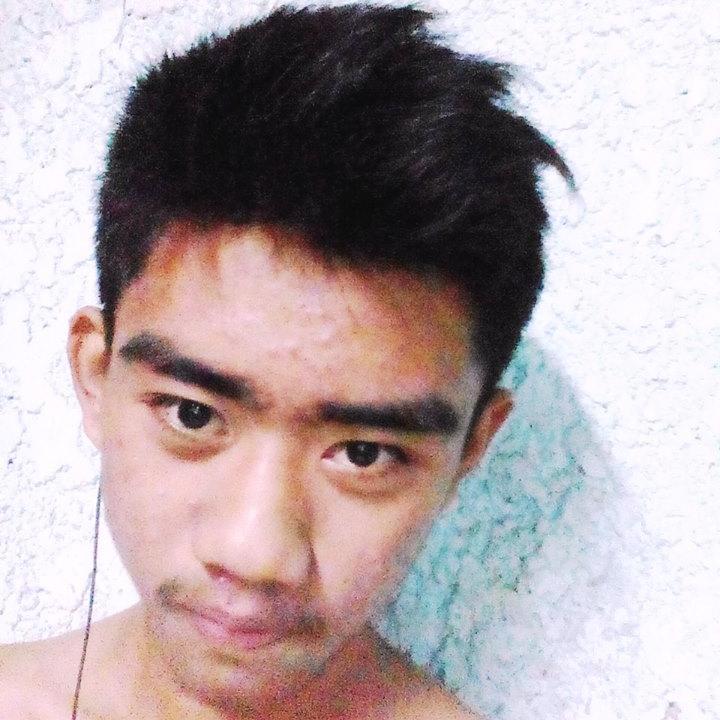 Keep smiling - it makes people wonder what you've been up to.

kahit saan bxta masaya.. :D