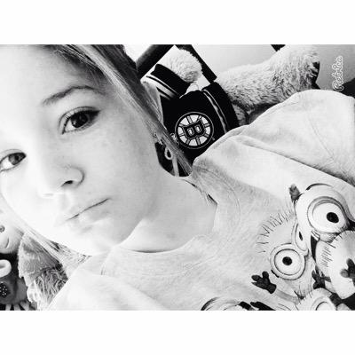 t33nwond3rland's profile picture. ig : @cassandra_marymichaela // nineteen // 01.15.15.