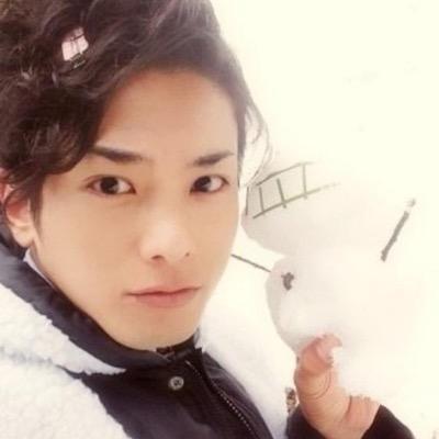 金爆ギャでありケツギャ(・∀・)禿ツ☞城ホ初日参戦済！手羽先で有名なところに生息してます(⊃-^)たまに絵を描いたり、画像の加工もするよ♪金爆ギャさんであれば無言フォローOK！でも気づかない…(´∀｀；)