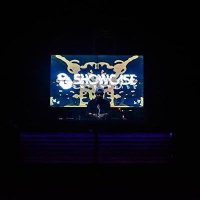 Event Organizer and Professional Event Equipment Supplier.
Contact us: 081219002518 (Adit) IG: showcase_enterprise