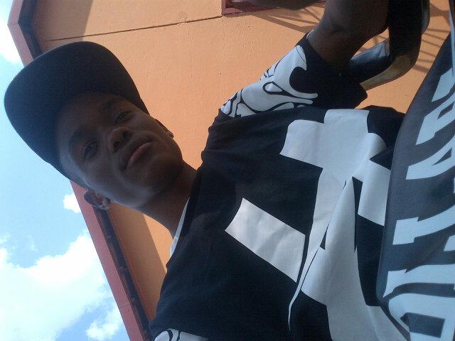 I love when you text me first, Cause then I know you've thinking about me...