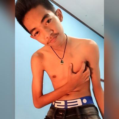tew_olo's profile picture. 