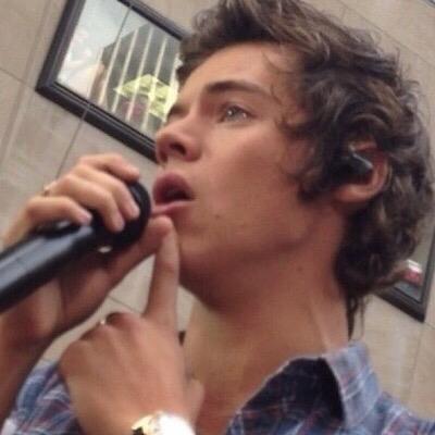 17bIckfthes's profile picture. @positivityhes