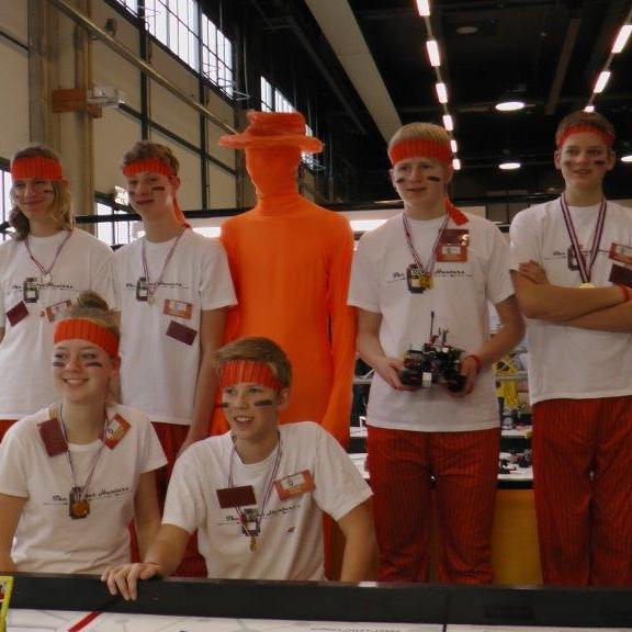 FirstLegoLeague team from the Netherlands who's going to the Razorback Invitational in AR, USA. Visit us on Facebook! https://t.co/Vrd4Zx7KO4