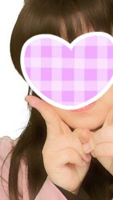 『所詮、自己満足』                                                                                       ＼ほうれい線を隠すポーズの人／
