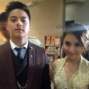 Ang Ganda niya Inside and out Always bright and Happy Unang kita mo lang sa kanya, maiinlab ka ka na. Yan ang dahilan kung bakit ko minahal ang isang Kathryn.B