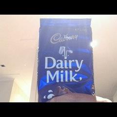 BeautyPeninsula's profile picture. YUM chocolate! All things Northern Beaches beauty! I find the best products, blogs, events, and news so you don't have to