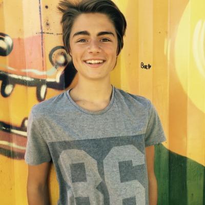spam account :)
please check out my youtube channel, just clicking that link will help me out :) \/\/\/