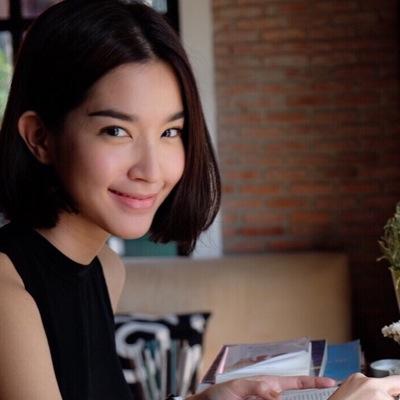 โม มนชนก แสงฉายเพียงเพ็ญ [บอท]
 twitter,IG.Real: @momonchanok #Momonchanokfanclub | { PBM ❤ gang } #DubbleM | ละคร #ฝันเฟื่อง #ตะวันตัดบูรพา