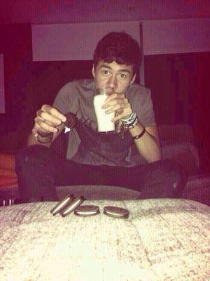 I love supernatural! i like a lot of bands... 5sos is awesome! i ❤ calum, luke, michael, and ashton!