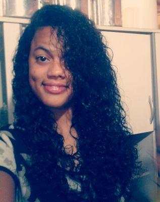 Sou alegre... amo quem me ama e foda-se quem me odeia.. Deus sempre na frente..