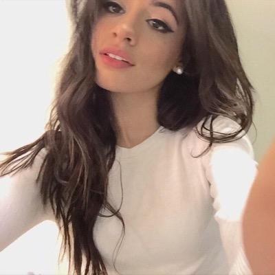 ItIsJeanPauq's profile picture. Free:
FOLLOW @queennally !!!!