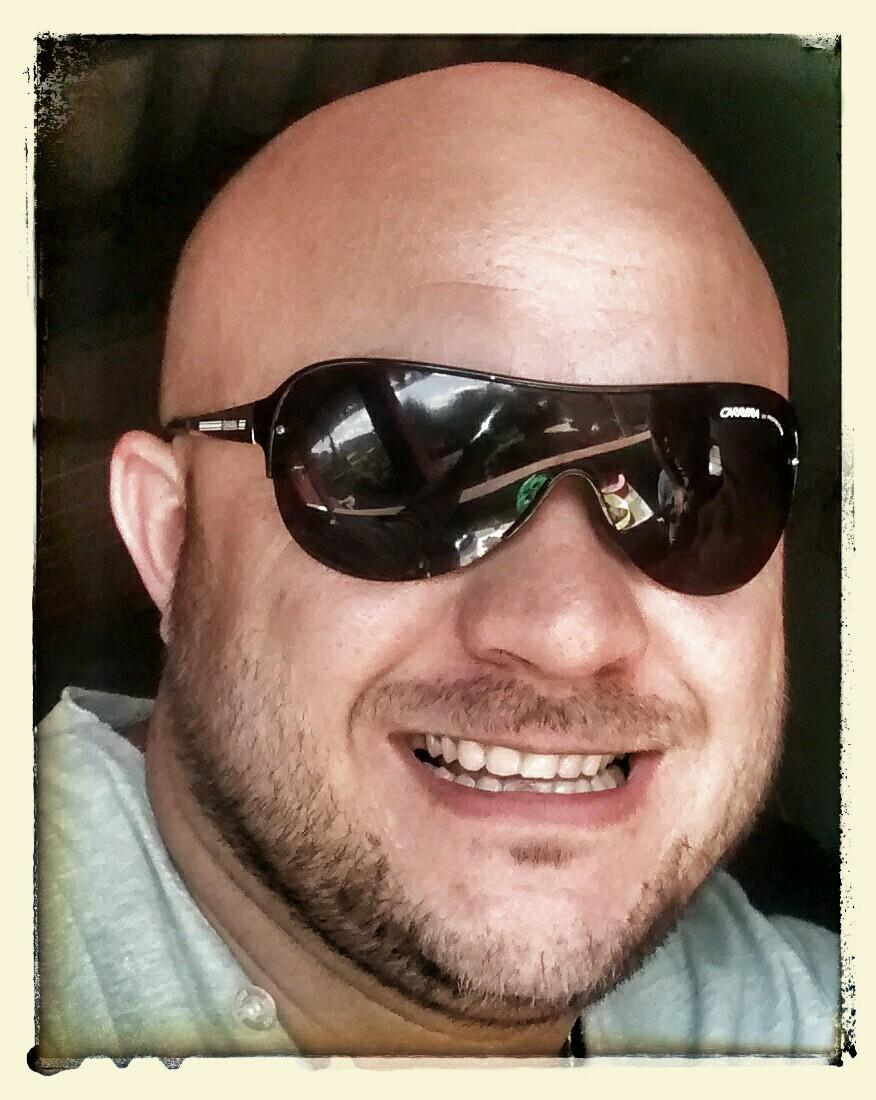 Pr_Dennes's profile picture. Pastor, casado com a Viviane, pai do Arthur e da Esther, apaixonado por Deus, minha família e meus discípulos.
100% Aliançado com Deus!!!!!!!!