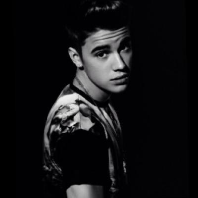 people pay for a smile like yours *JUSTIN, Scooter, Ariana and NASH follow*