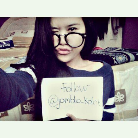 Jomblo? Hahaha sarua we ai kitu mah :( polow aja dulu ! Mun henteu? BUDUG siah :(  #TanyaJoko #RandomTweet #ChekFav #JK