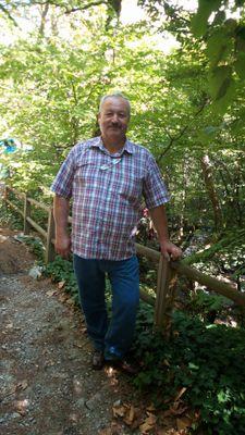 hasansumer1954's profile picture. 