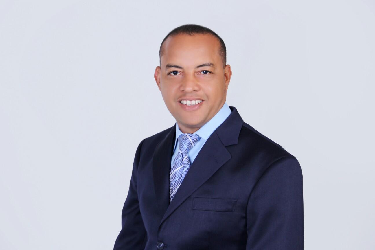 Empresario, Político y Alcalde por el Distrito Municipal Carrera de Yeguas. ¡Trabajamos por ustedes! #LlegóElProgreso