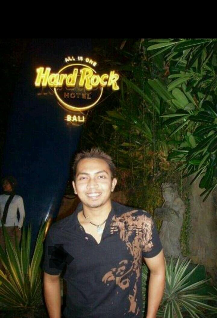 /  ## /selalu melihat kedepan dengan spionasenya ￦
