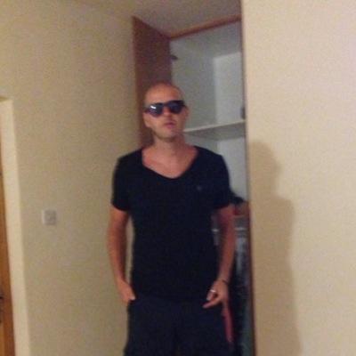 pullover2009's profile picture. 