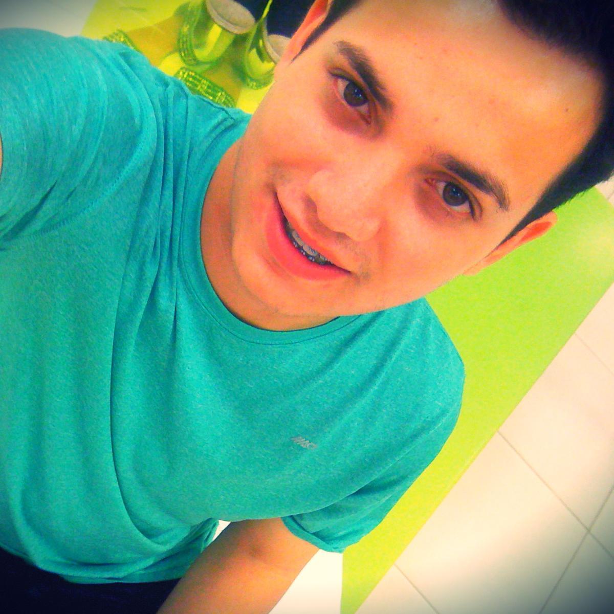 ElisElisandro's profile picture. 