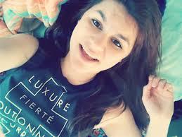 Mi asignatura favorita: ( ) Ingles ( ) Matematica ( ) Espanol ( ) Histyria ( ) Biologia (X) Txitter.