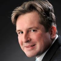 Michael Voigtländer (@mvoigtlaender) Twitter profile photo