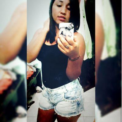 #27anos#Bahiana#Botafoguense#amo#Familia#amigos#Filmes#DesenhOs#musicas#Pagode#Dançar#Piada★