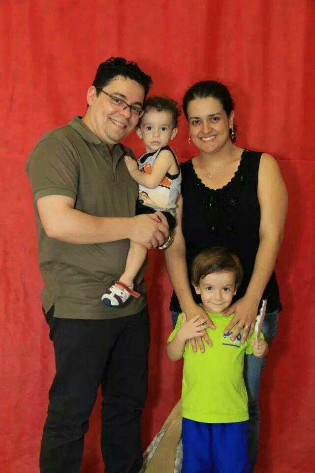 Minister of the Reborn in Christ Church in St. Andrew Brazil. Married to Minister Leticia and Gabriel`s father.