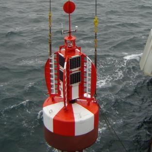 The Foyle Buoy is a Type 2 Safe Water Mark.  It also monitors local weather & sea state in real time. Email: metocean@irishlights.ie