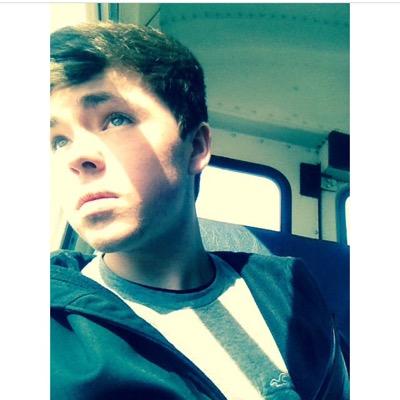 Mshs senior 
Single 
Follow me cause why not right?