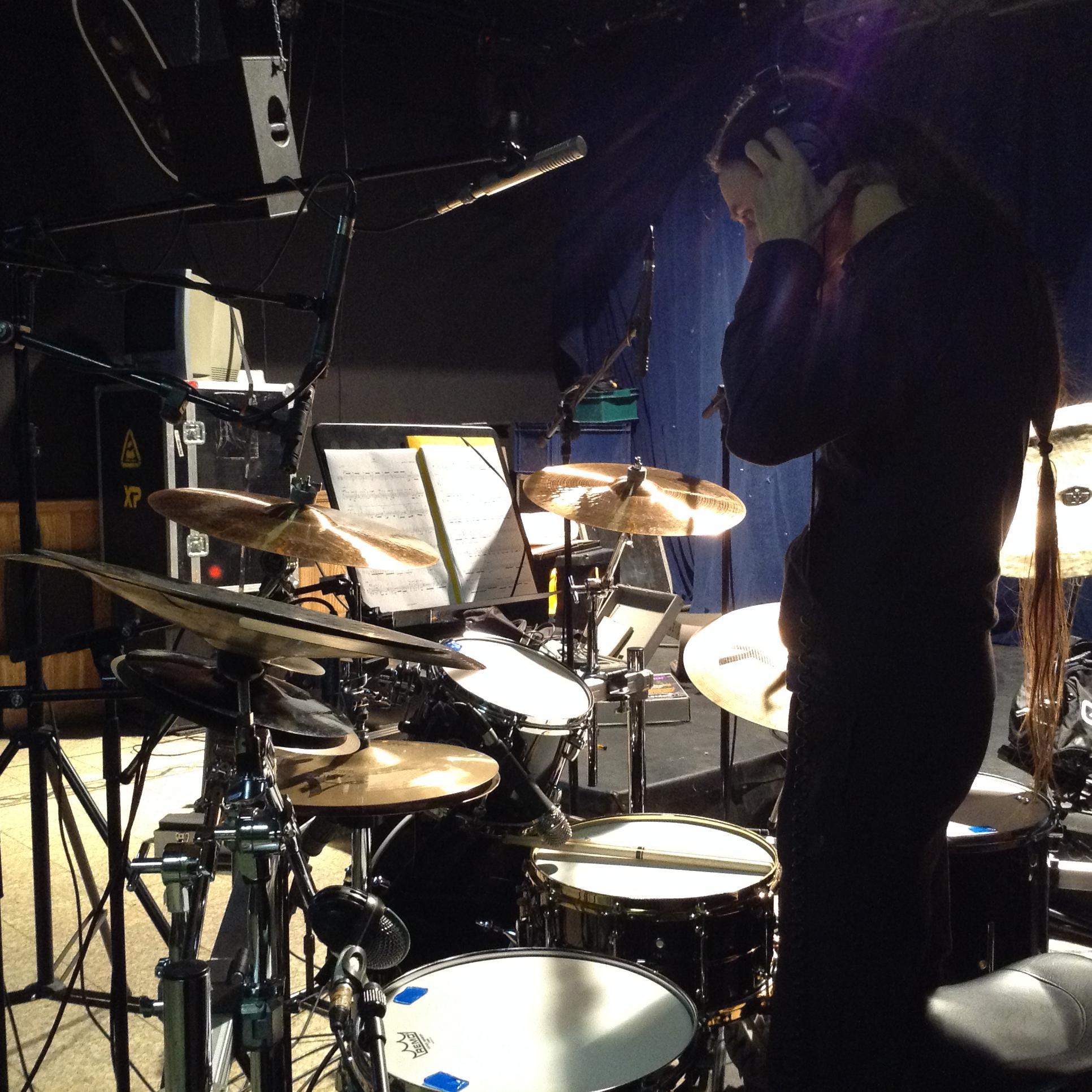 // Studio de la Harpe 
// Drums, bass, guitar @supernaute (Instrumental math-prog-metal solo-project)
// Guitarist for #MUR (post blackmetal synth hardcore )