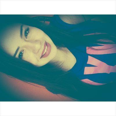 alinne.k - corithiana Roxaa (:
loka-sinpatica-feia,Amiga -Boba -Ciumenta-engraçada-divertida-♥ gostoo ?
seguee (◕‿-)