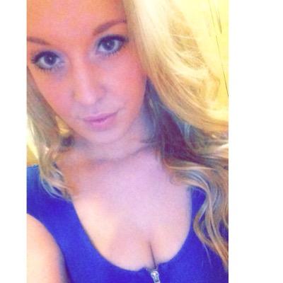 bethanyLwrightx's profile picture. worry less,smile more, accept criticism, take responsibility, listen & love don't hate, embrace change, feel good anyway