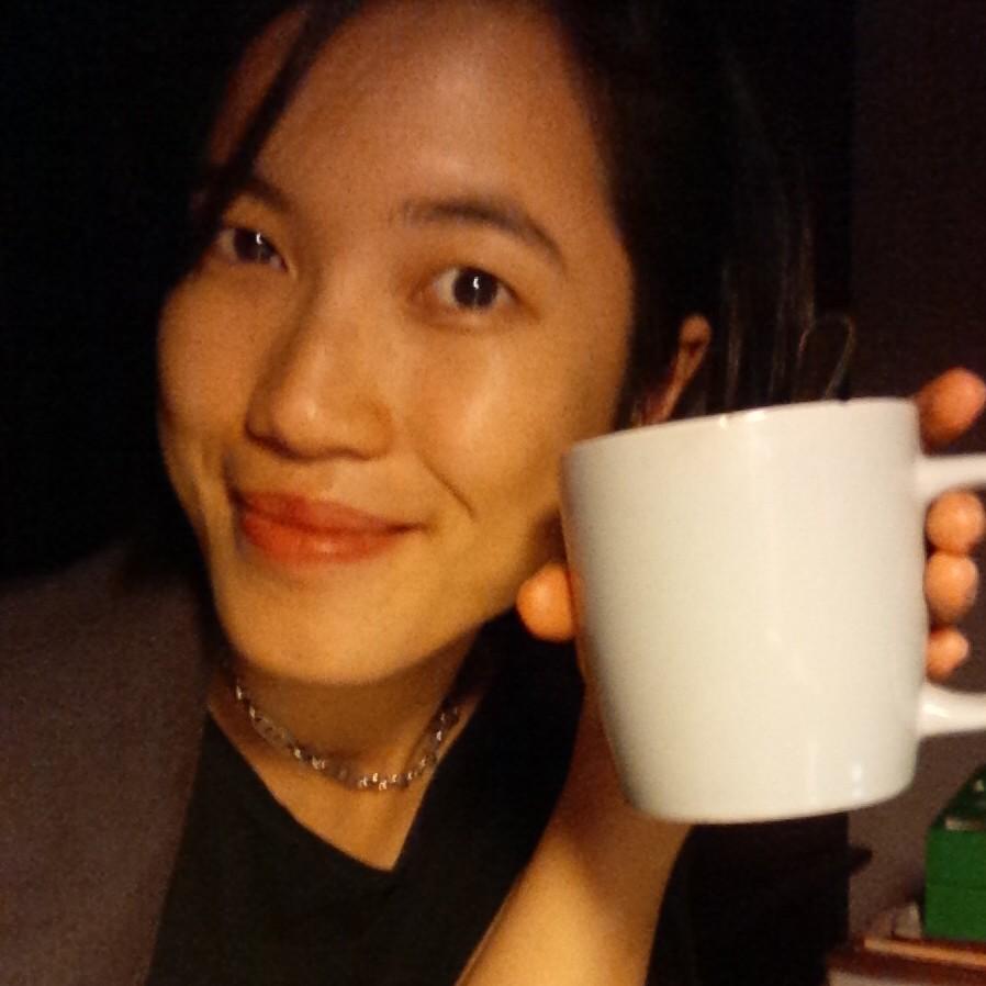 A Viet unrepentant white collar in tourism and a V-neck in travel