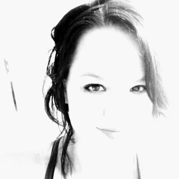 ITworks distributor-Artist-Interior Designer-Photographer-Property Manager *Best of all* Mommy!