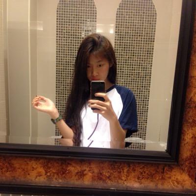 MintNpbt's profile picture. 