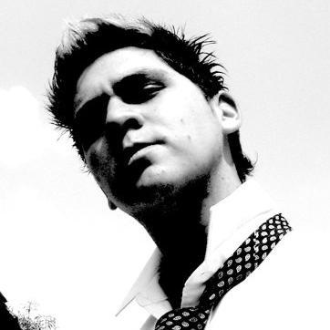 Creador de contenido, Creativo, Director, Músico eterno, amante de las imágenes cotidianas. Marketing Guru